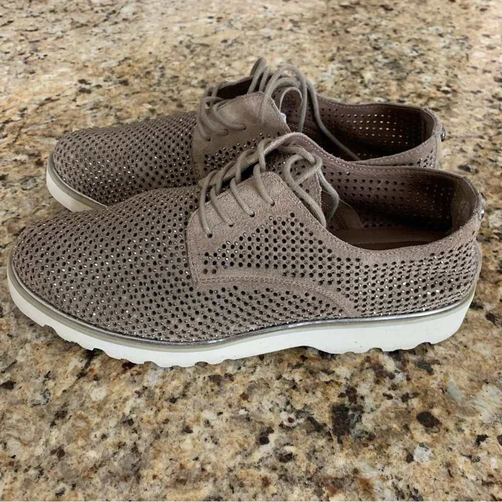 DONALD J PLINER Conni Perforated Oxfords Size 8 Rhinestone Taupe Gray